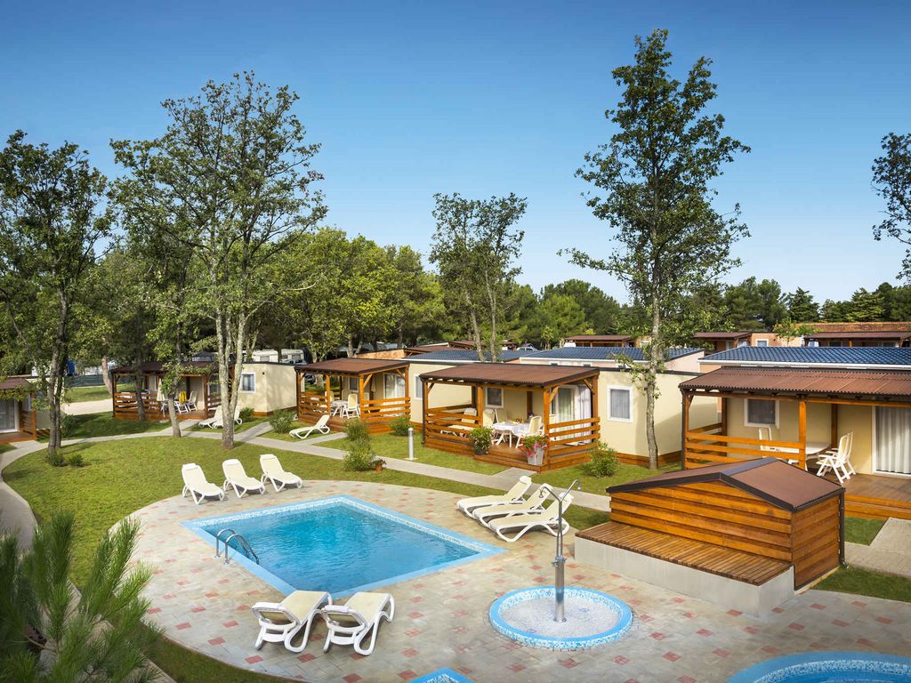 FerienHaus mit Klimaanlage, Grill und Außenpool