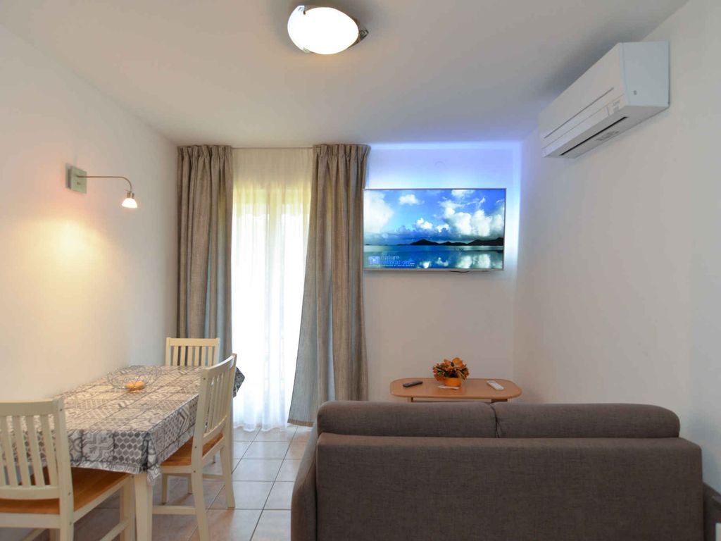 Ferienwohnung mit Balkon und Klimaanlage