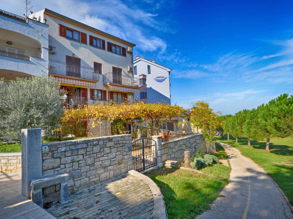 Ferienwohnung mit Balkon und Klimaanlage
