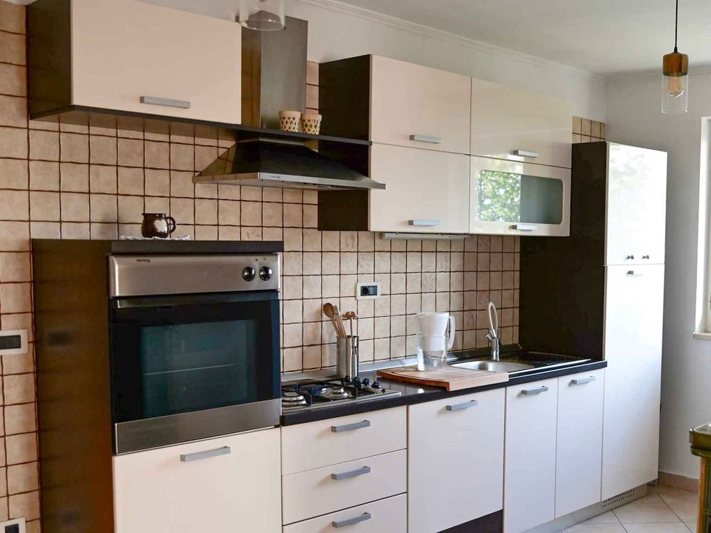 Villa mit Swimmingpool und schönem Garten