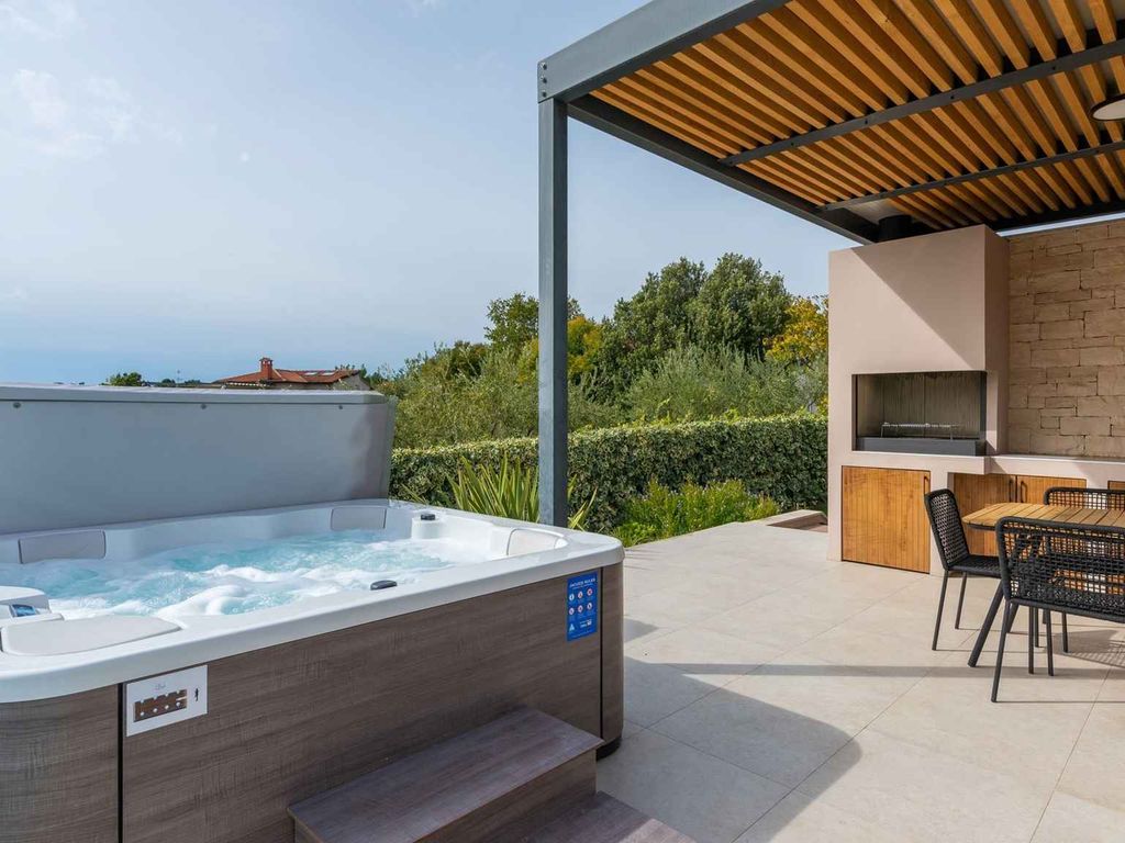 Villa mit Klimaanlage und Pool