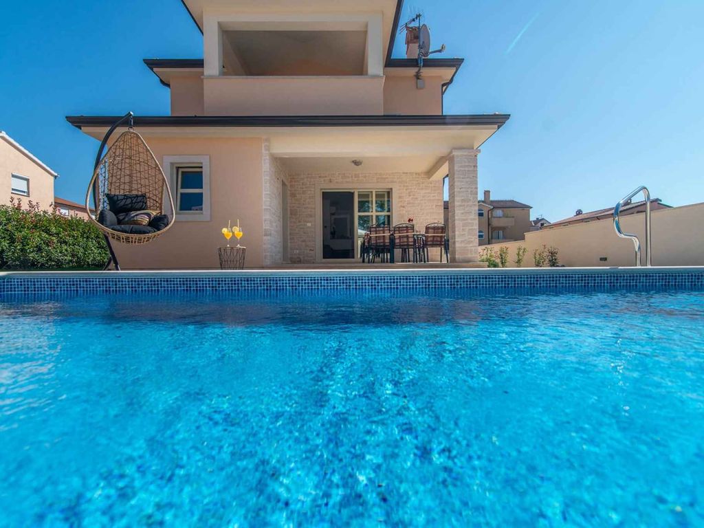 Villa mit Privatpool