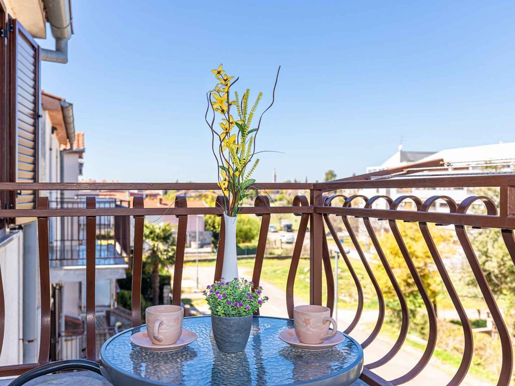 Ferienwohnung mit Klimaanlage und Balkon