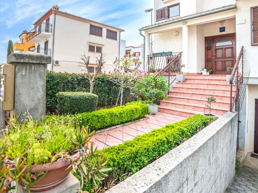 Ferienwohnung mit Klimaanlage und Balkon