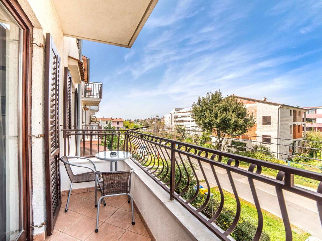 Ferienwohnung mit Klimaanlage und Balkon