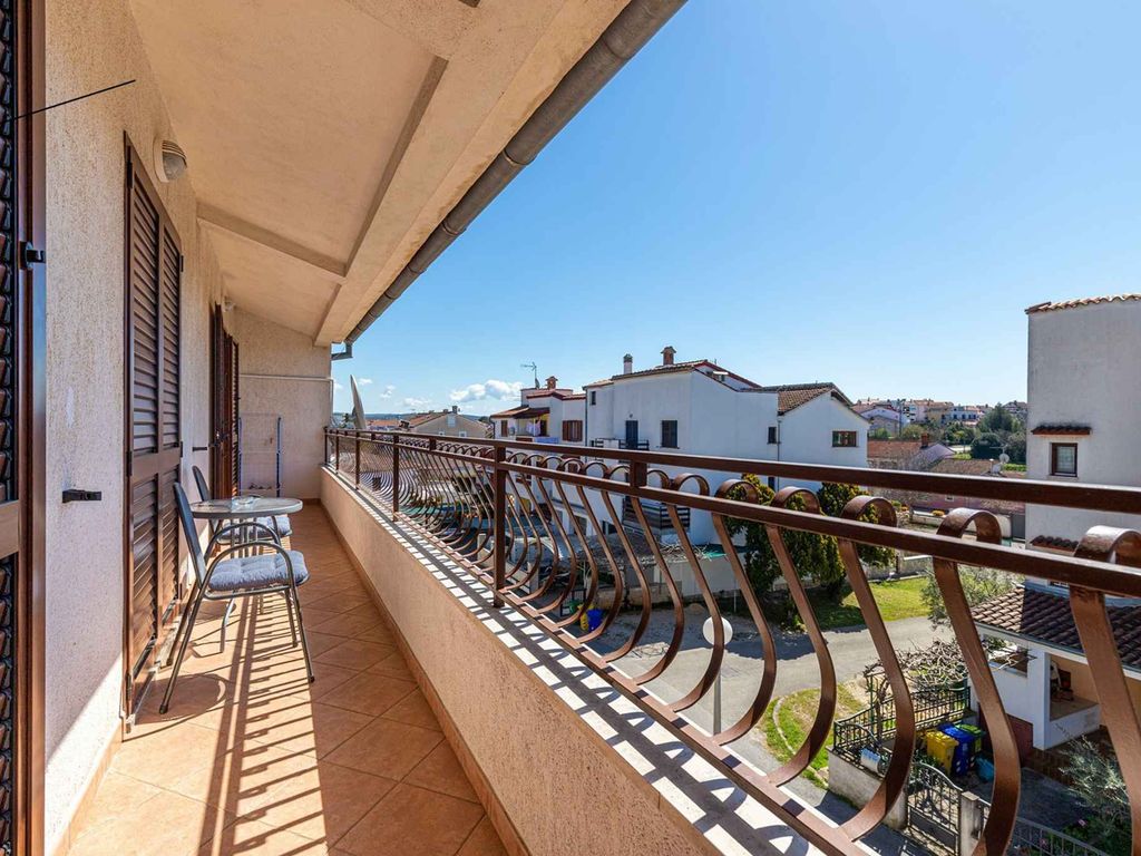 Ferienwohnung mit Klimaanlage und Balkon