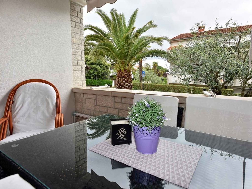Ferienwohnung mit Klimaanlage und Terrasse
