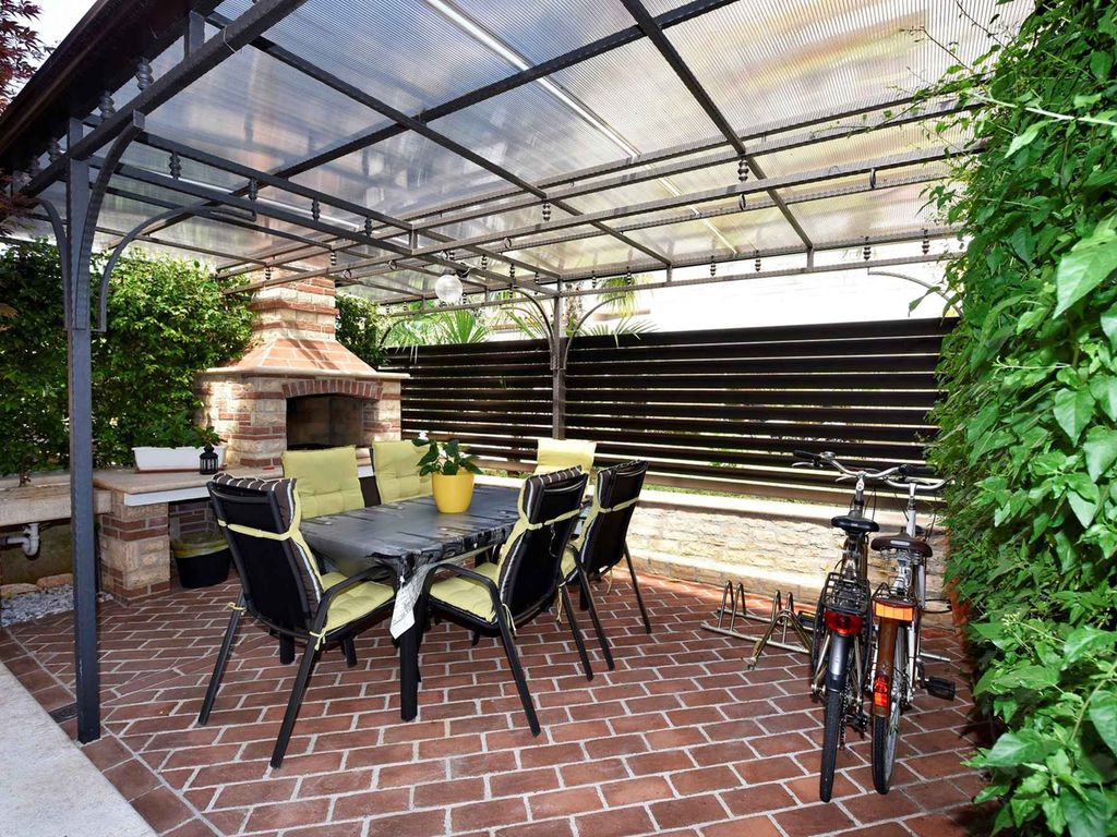 Ferienwohnung mit Klimaanlage und Terrasse