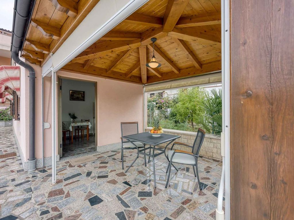 Ferienwohnung mit Terrasse