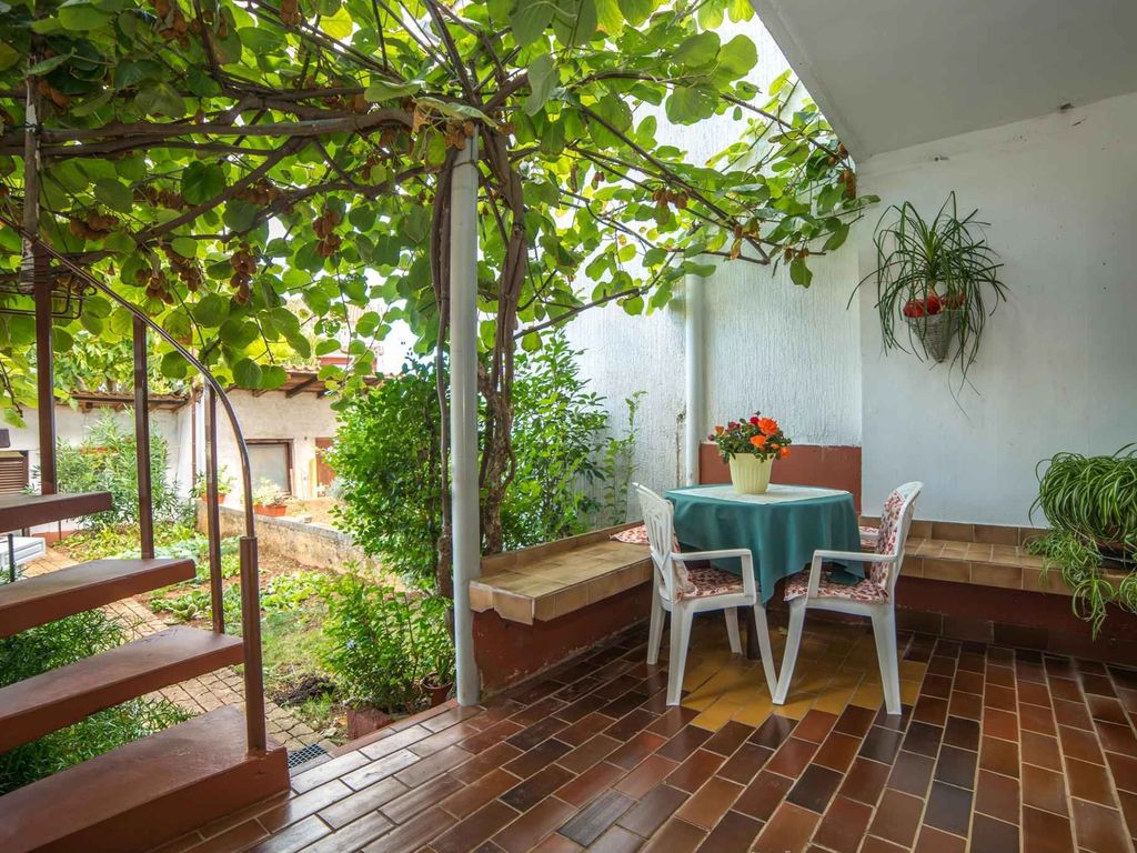Studio mit Terrasse