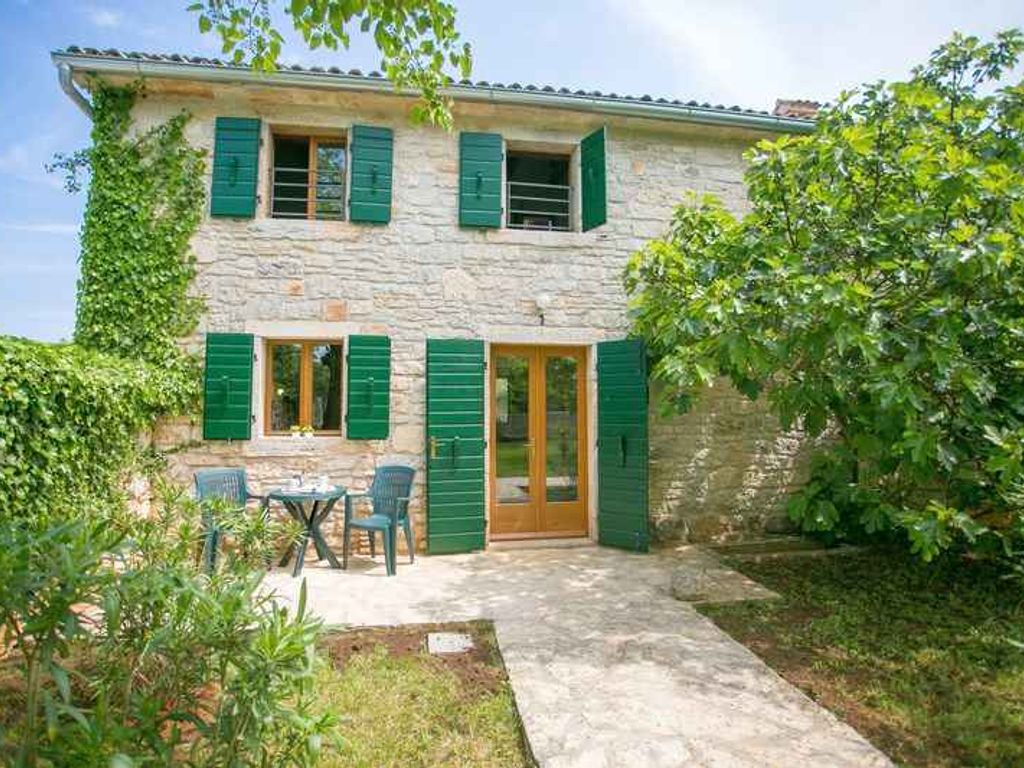 Ferienwohnung mit Pool und Klimaanlage