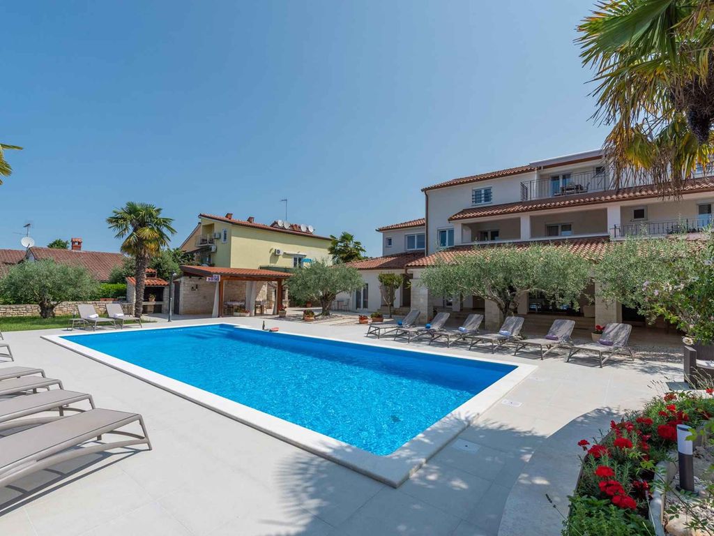 Ferienwohnung mit Klimaanlage und Pool