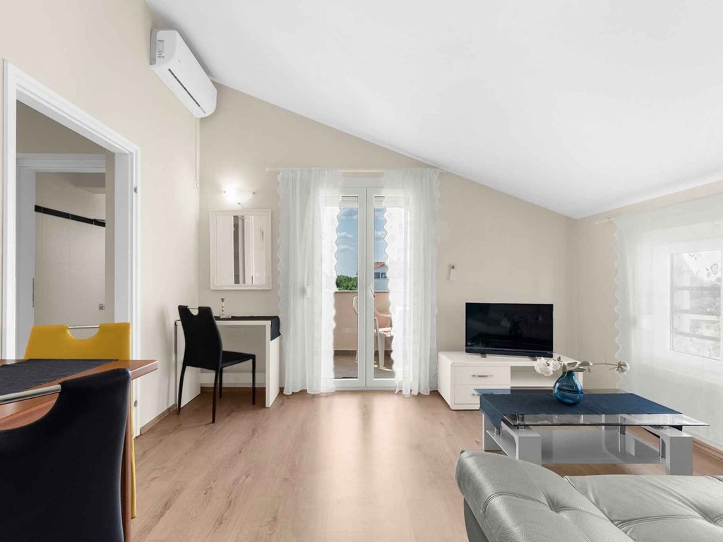 Ferienwohnung mit Klimaanlage und Pool