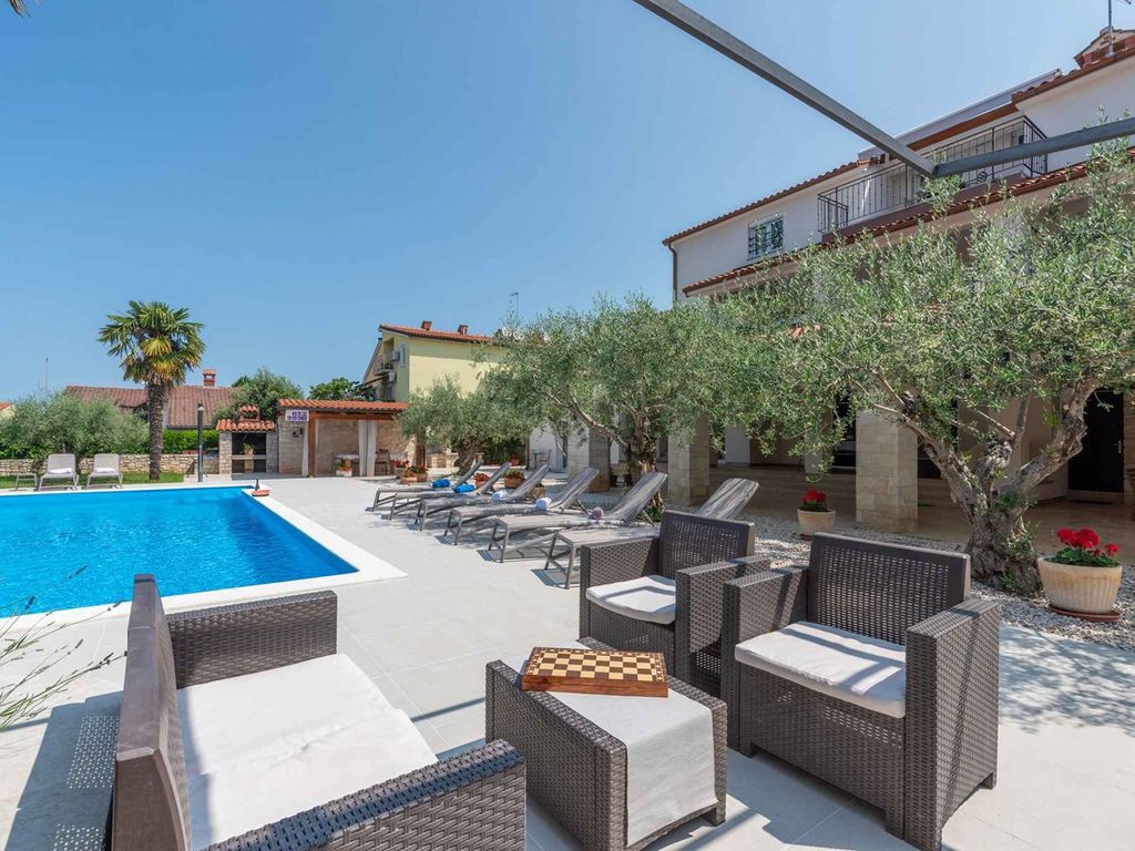 Ferienwohnung mit Klimaanlage und Pool