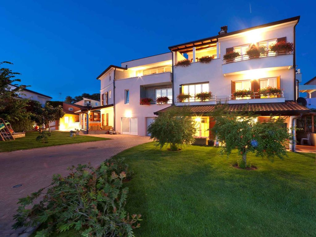 Ferienwohnung mit Aussenpool