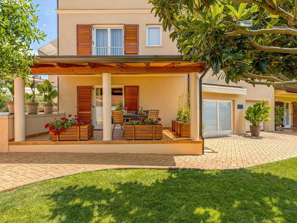 Ferienwohnung mit Klimaanlage und Pool