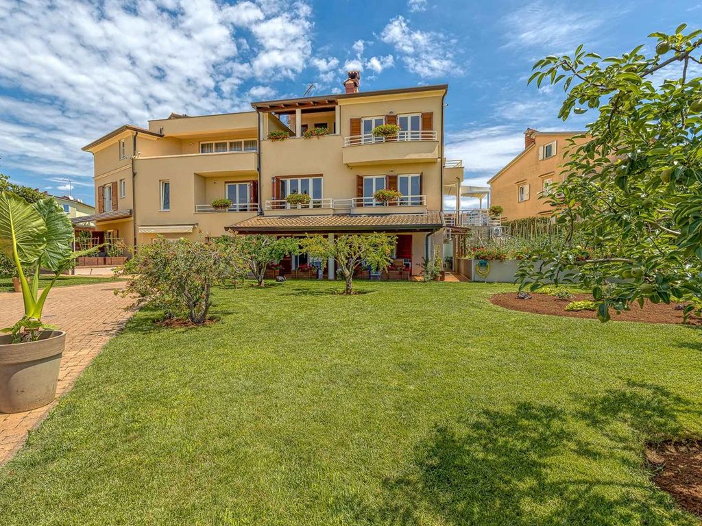 Ferienwohnung mit Klimaanlage und Pool