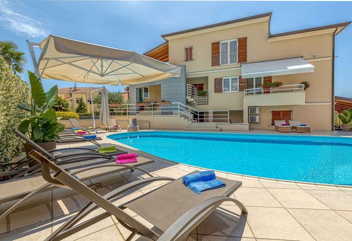 Ferienwohnung mit Klimaanlage und Pool