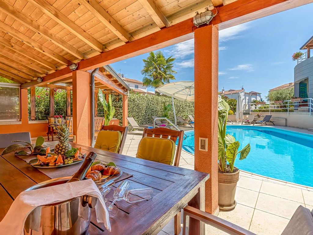 Ferienwohnung mit Klimaanlage und Pool