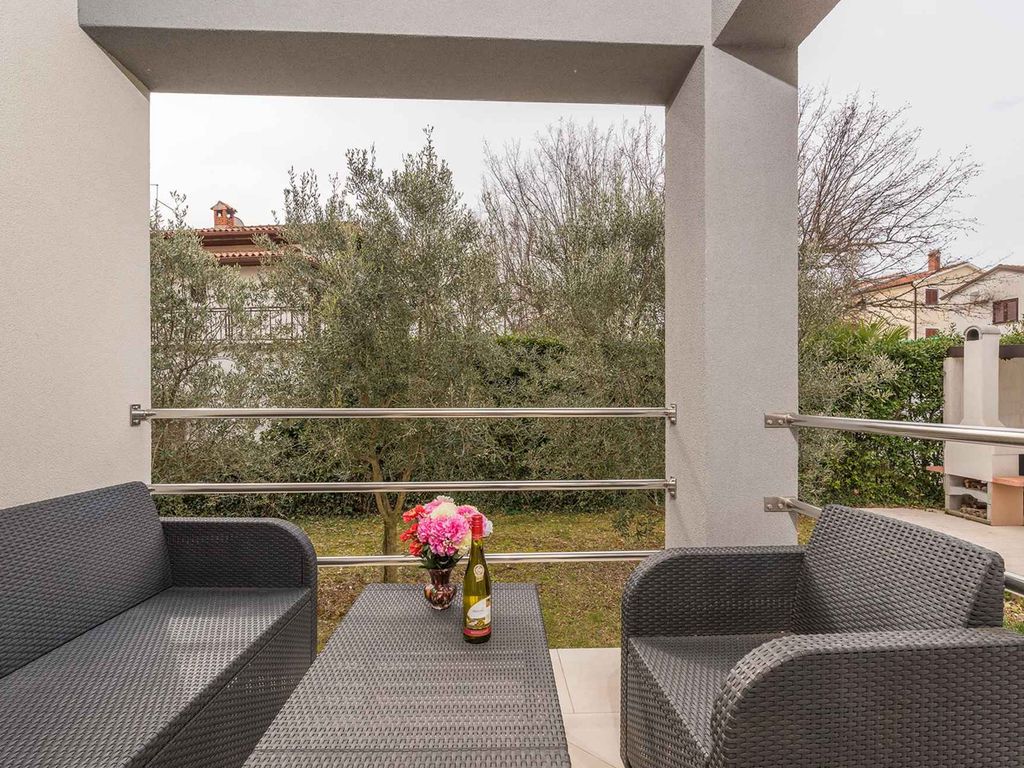 Ferienwohnung mit Aussenpool zur gemeinsamen Nutzung