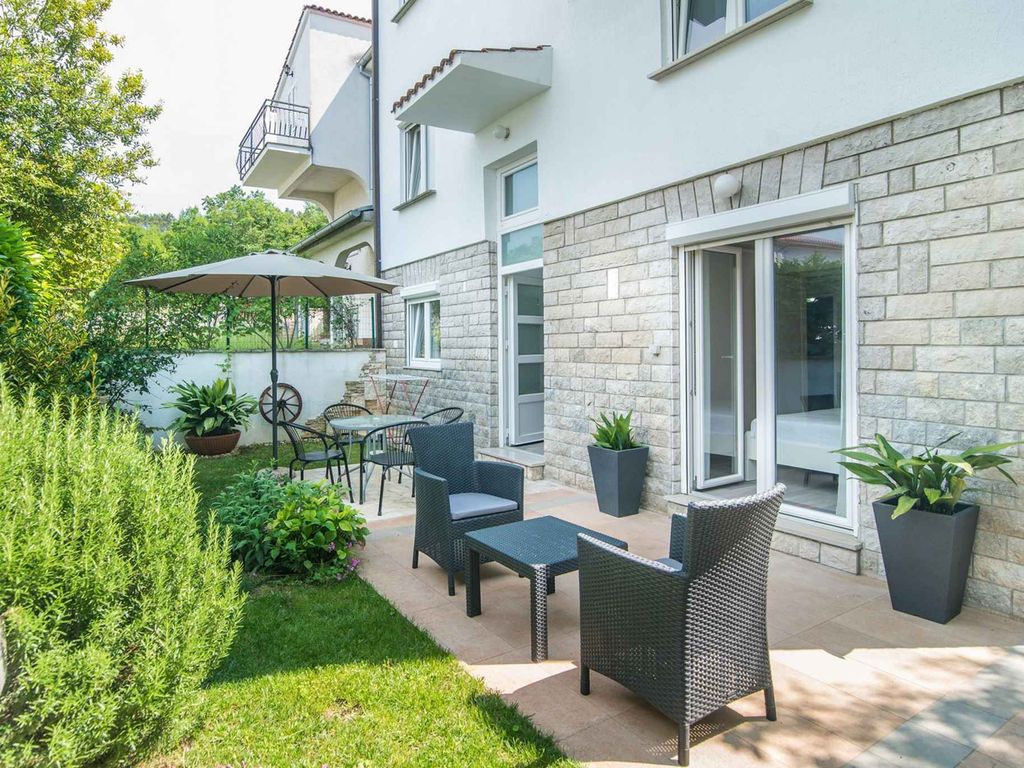 Ferienwohnung mit Grillmöglichkeiten und Garten