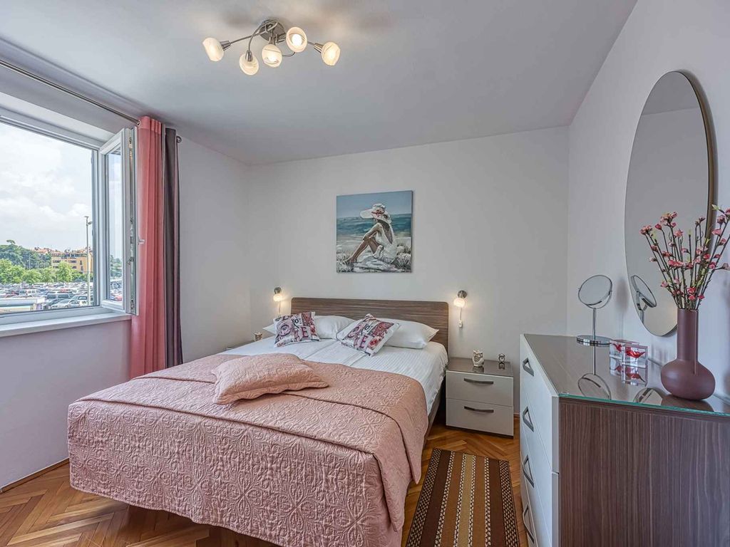 Ferienwohnung mit Balkon und Klimaanlage