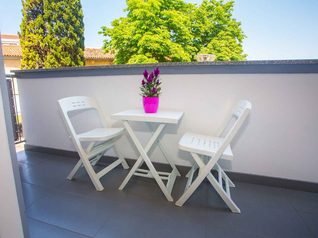 Ferienwohnung mit Balkon und Klimaanlage