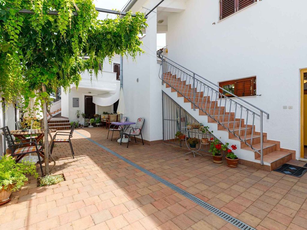 Studio mit gemeinsamer Terrasse