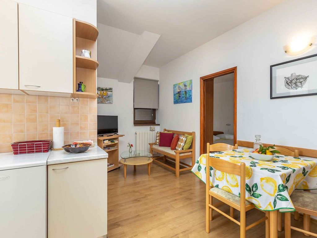 Ferienwohnung mit Balkon und Klimaanlage