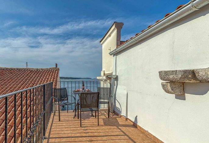 Ferienwohnung mit Balkon und Klimaanlage