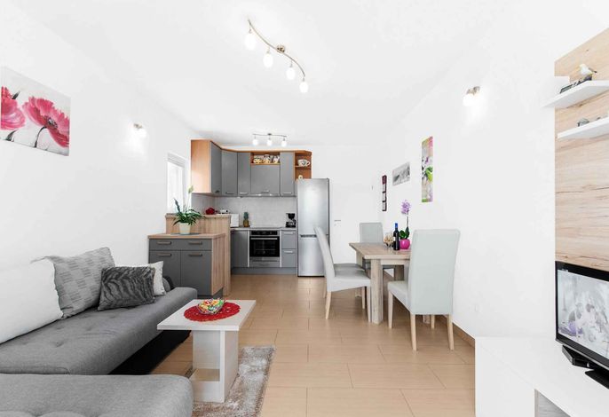 Ferienwohnung mit Terasse und Garten