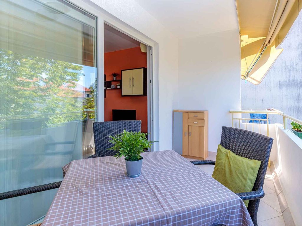 Ferienwohnung mit Balkon und Klimaanlage