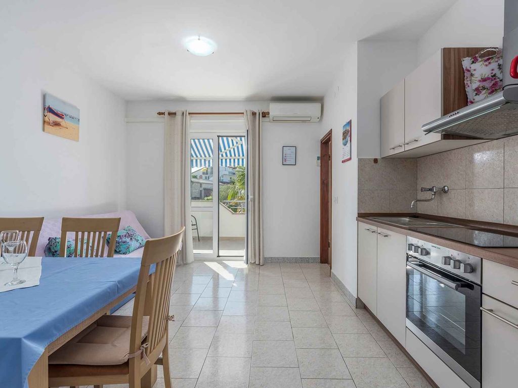 Ferienwohnung mit Balkon und Klimaanlage