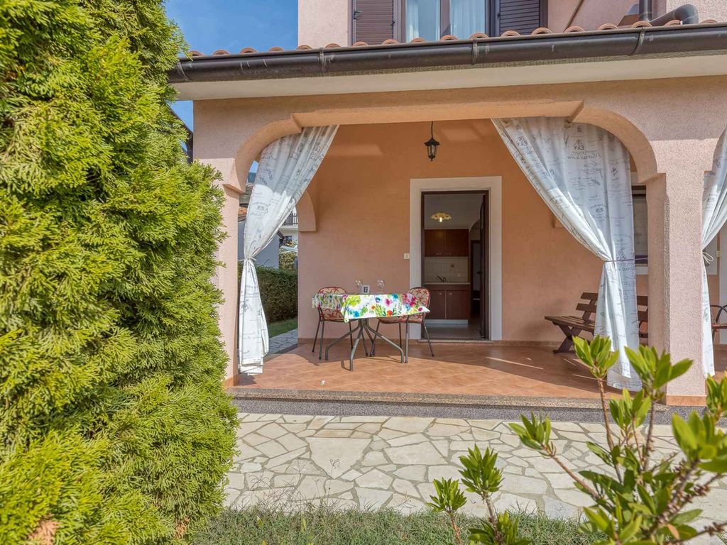 Ferienwohnung mit Klimaanlage und Terrasse