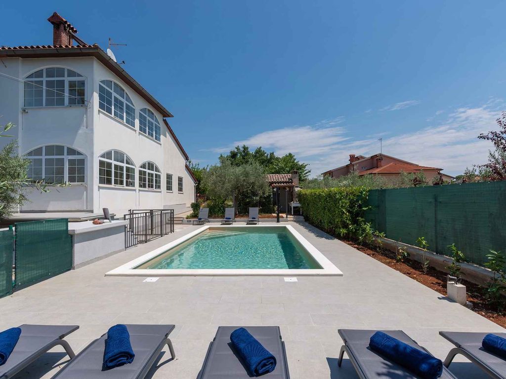 Ferienwohnung mit Aussenpool