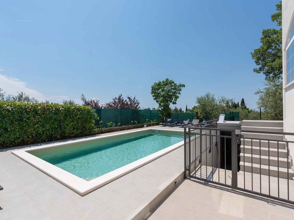 Ferienwohnung mit Pool