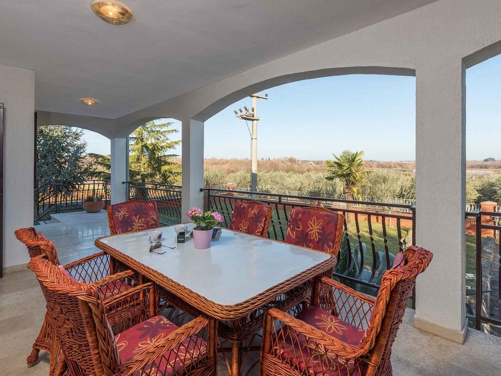 Ferienwohnung mit Terrasse
