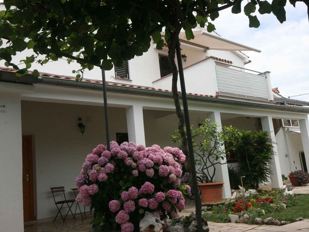 Ferienwohnung mit Balkon und Klimaanlage