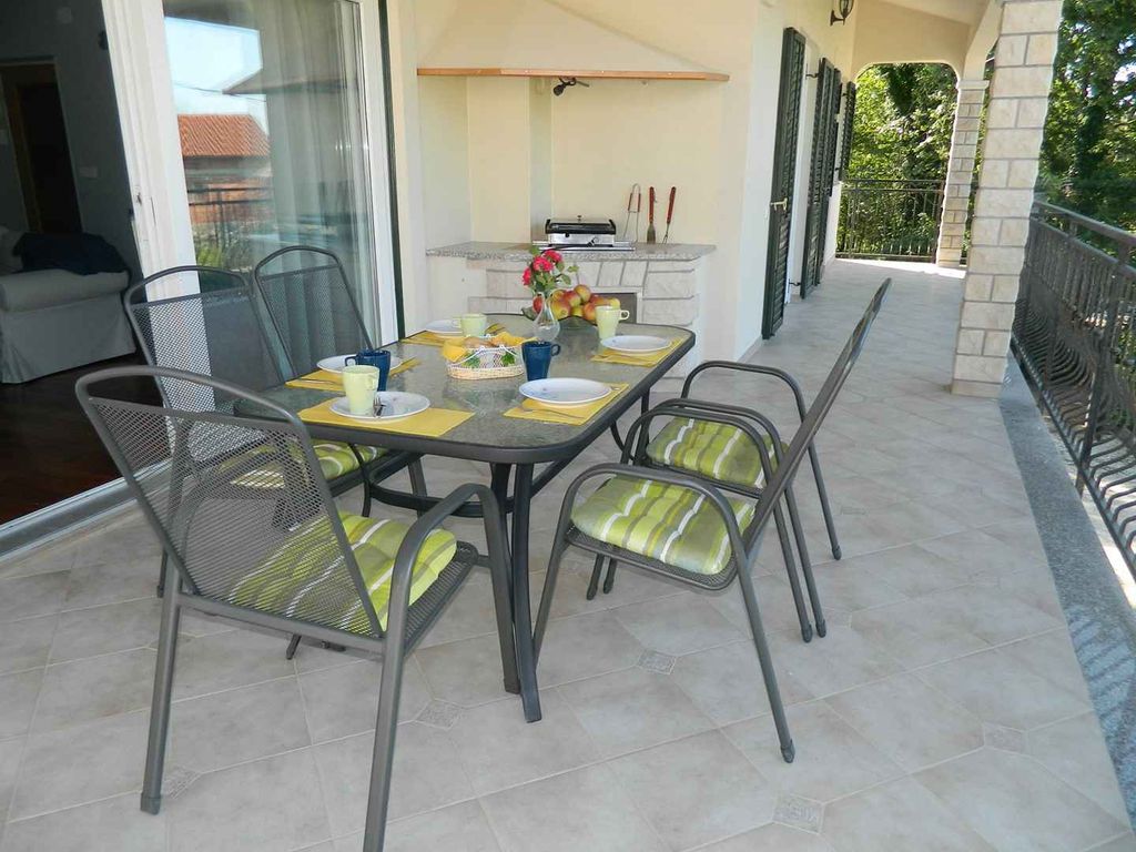 Ferienwohnung mit Balkon und Klimaanlage