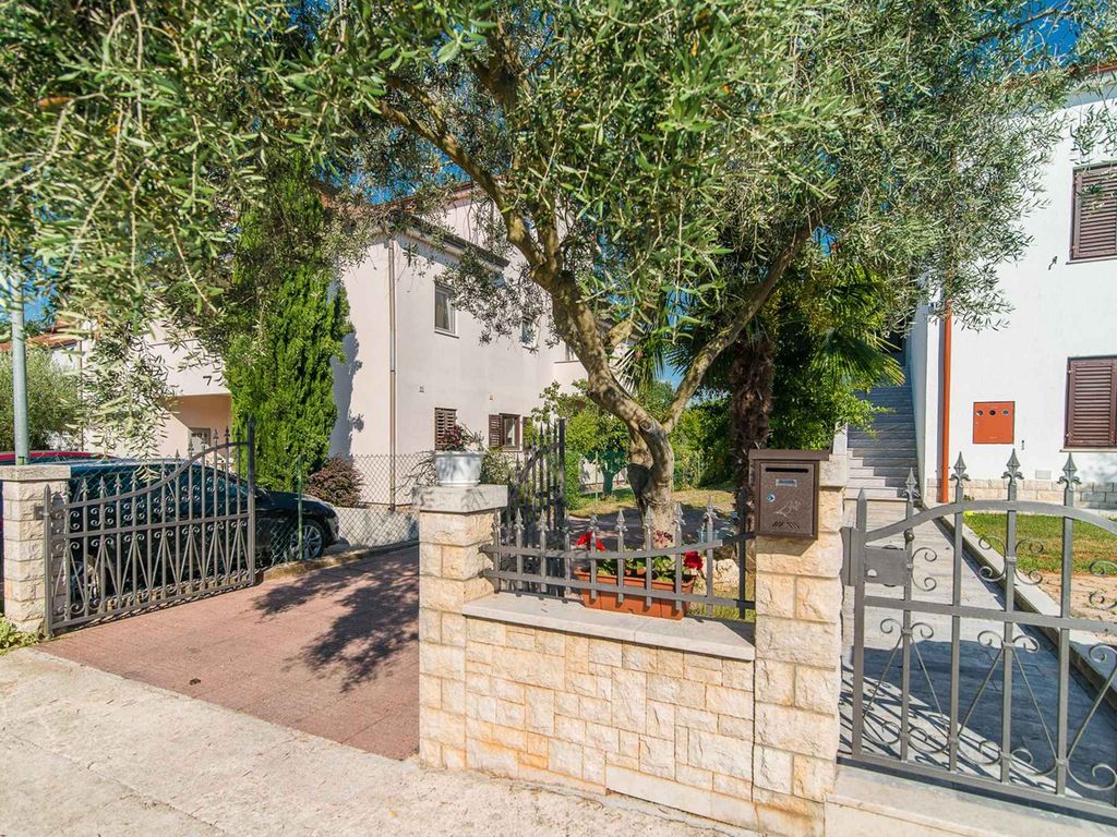 Ferienwohnung mit Terrasse und Klimaanlage