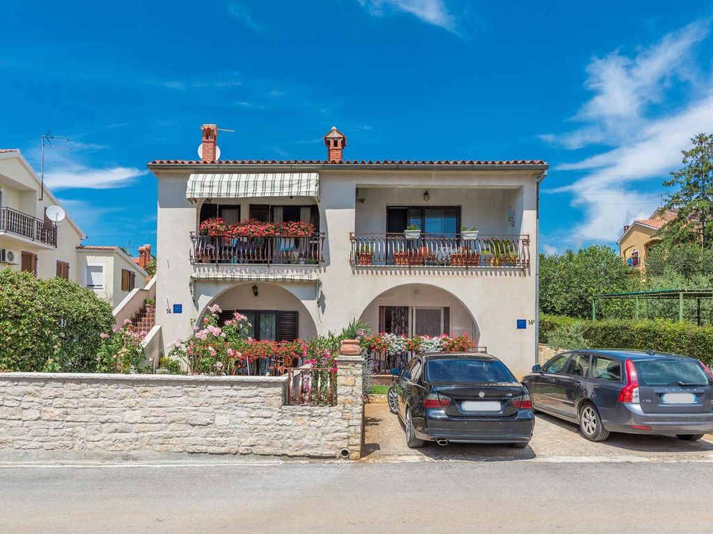 Ferienwohnung mit Terrasse und Klimaanlage