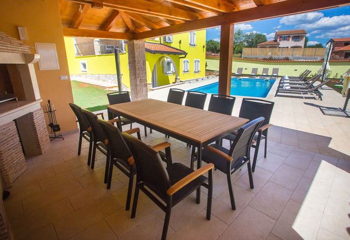 Villa mit Pool