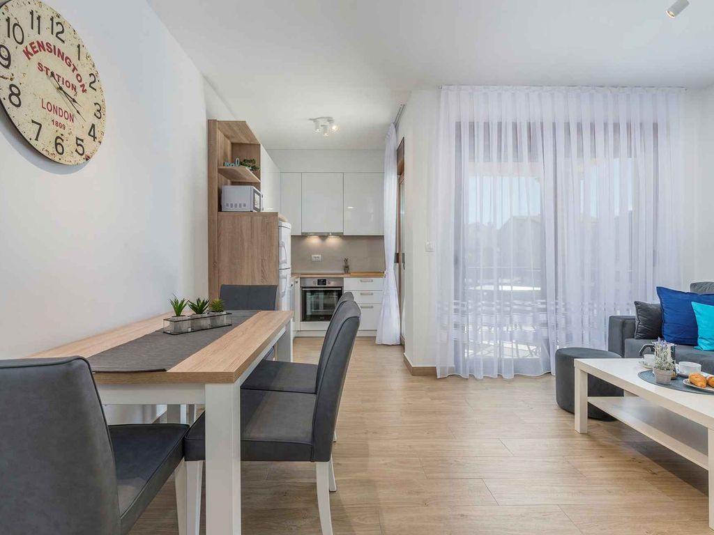 Ferienwohnung mit Balkon und Klimaanlage