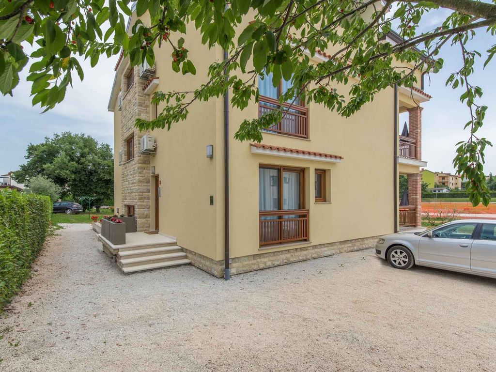 Ferienwohnung mit Balkon und Klimaanlage