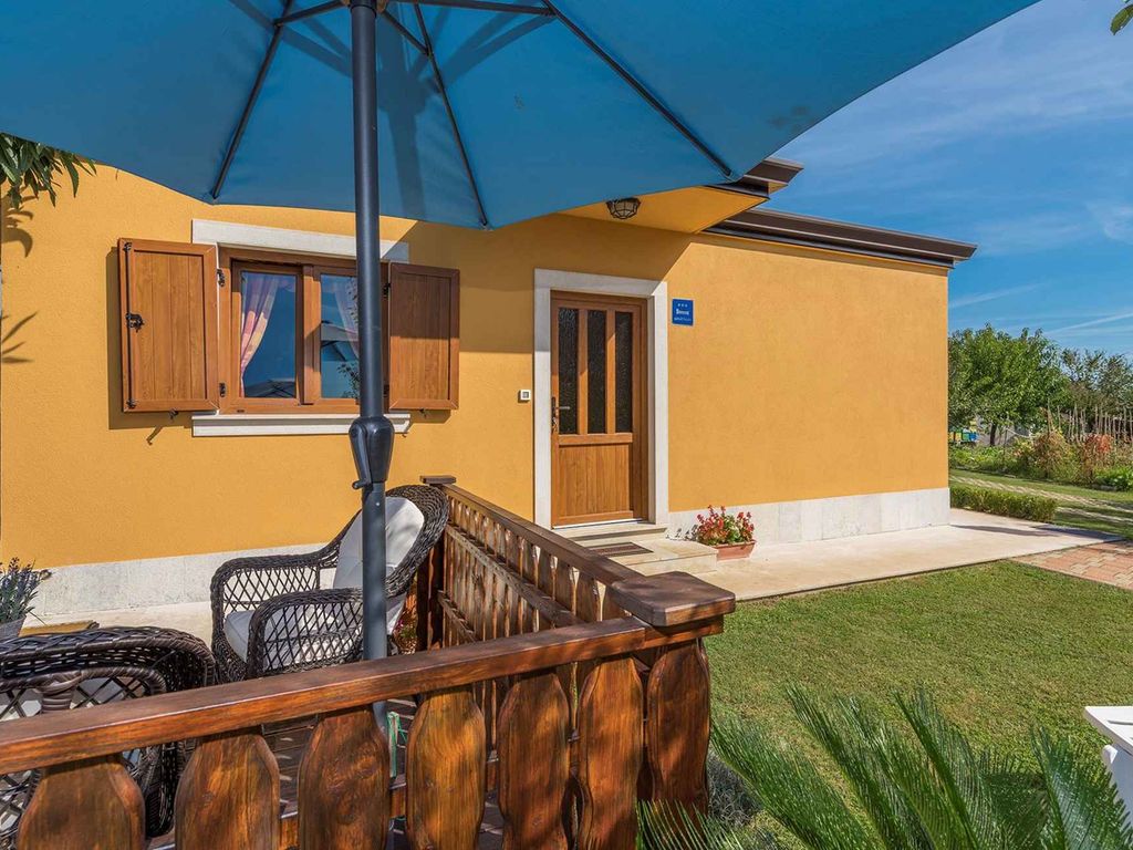 Ferienhaus mit Garten