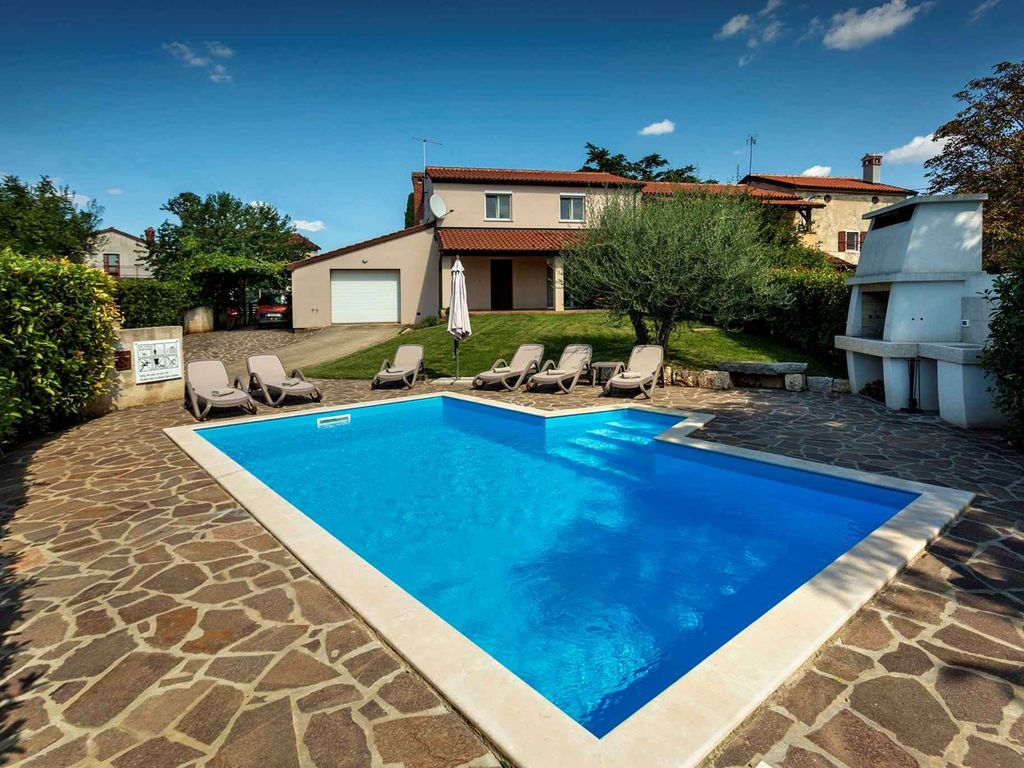 Charmantes Haus mit privatem Pool in der Nähe der Touristenstadt Porec