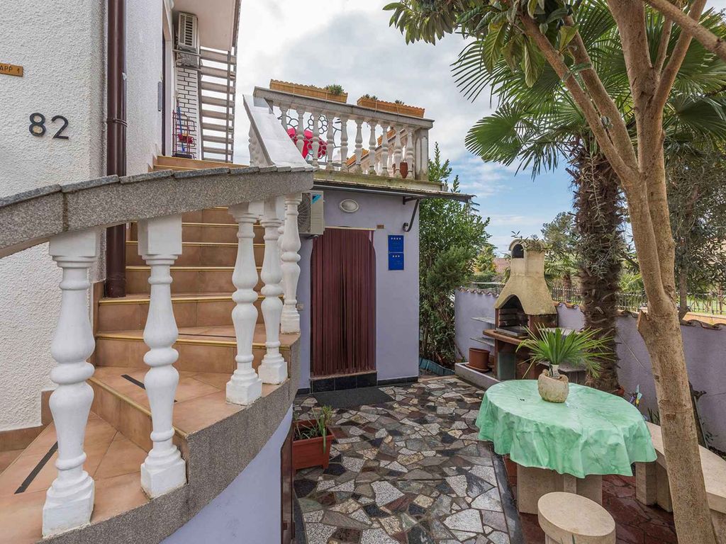 Ferienwohnung mit Klimaanlage und Terrasse