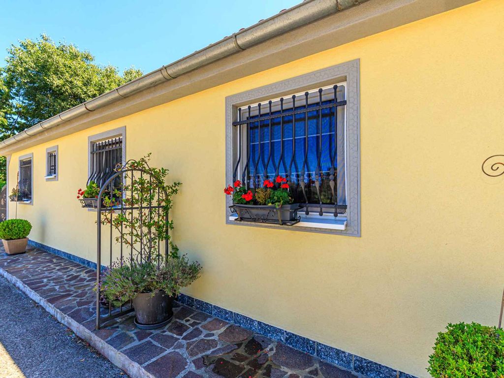Ferienwohnung mit Terrasse