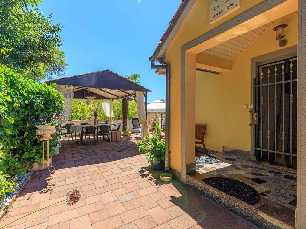 Ferienwohnung mit Terrasse