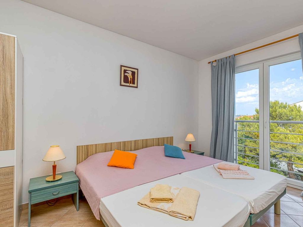 Ferienwohnung mit Klimaanlage und Balkon